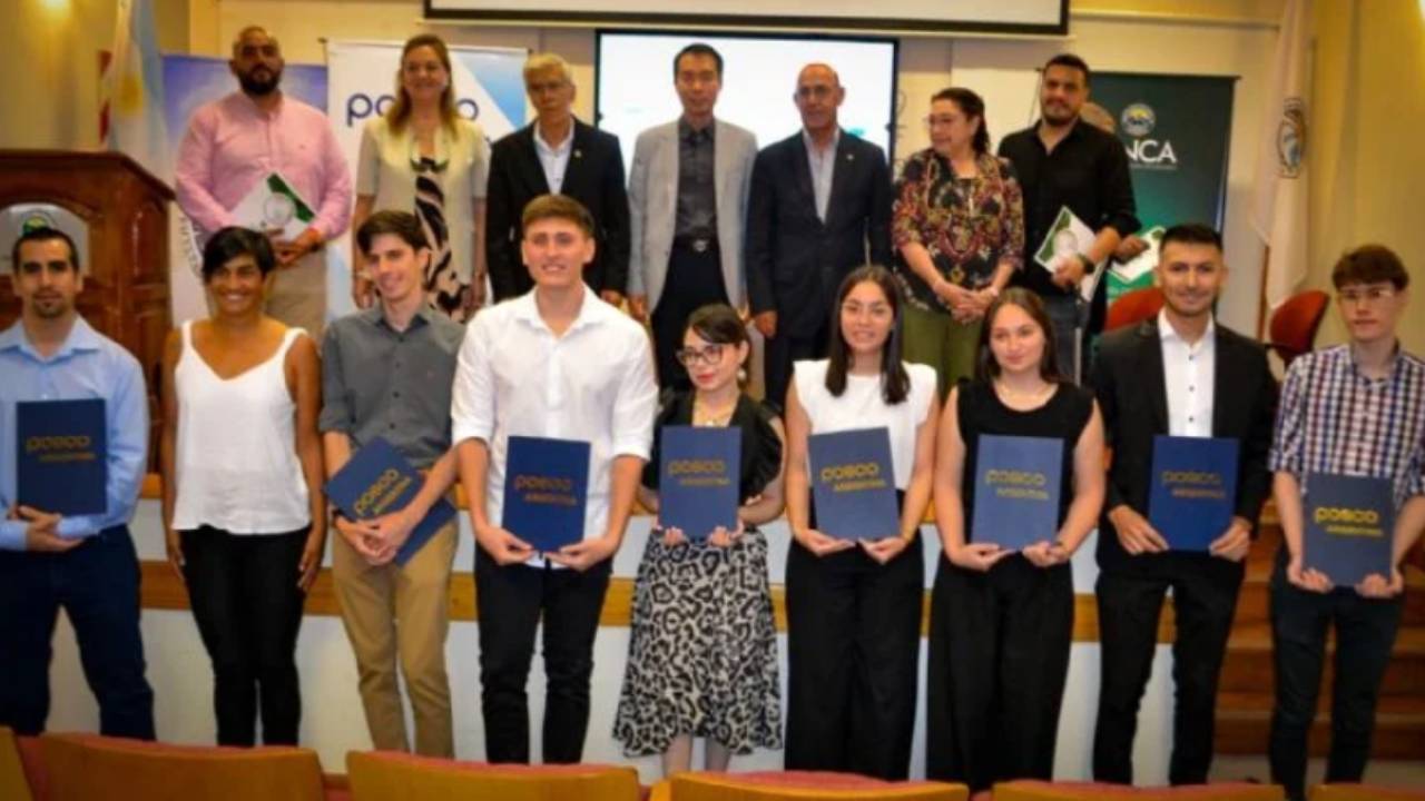 POSCO Argentina fortalece el desarrollo educativo en Catamarca con la entrega de becas al mérito académico 