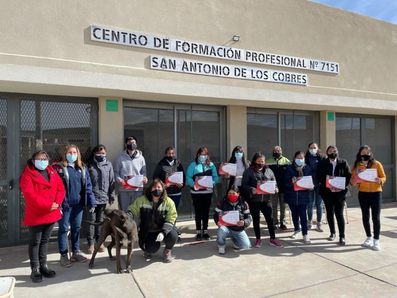 POSCO ARGENTINA DICTÓ CURSOS DE INGLÉS TURÍSTICO Y MOZO A JÓVENES DE SAN ANTONIO DE LOS COBRES